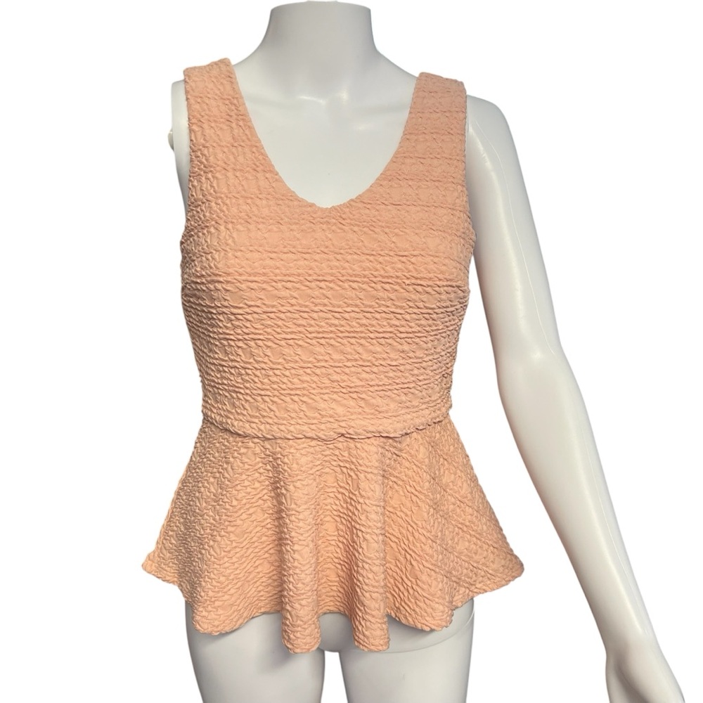 Forever 21 Peach Peplum Top Sz SM